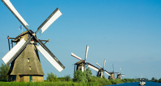 International moving services to Holland