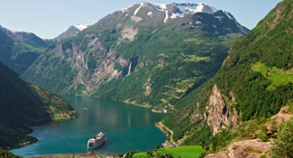 International moving services to Norway.