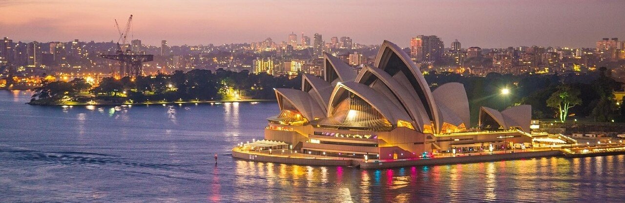 Living in Australia Sydney Opera House Ocean Side