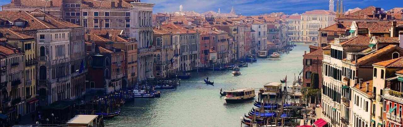 Living in Italy Pros and Cons Venice Canal Waterway